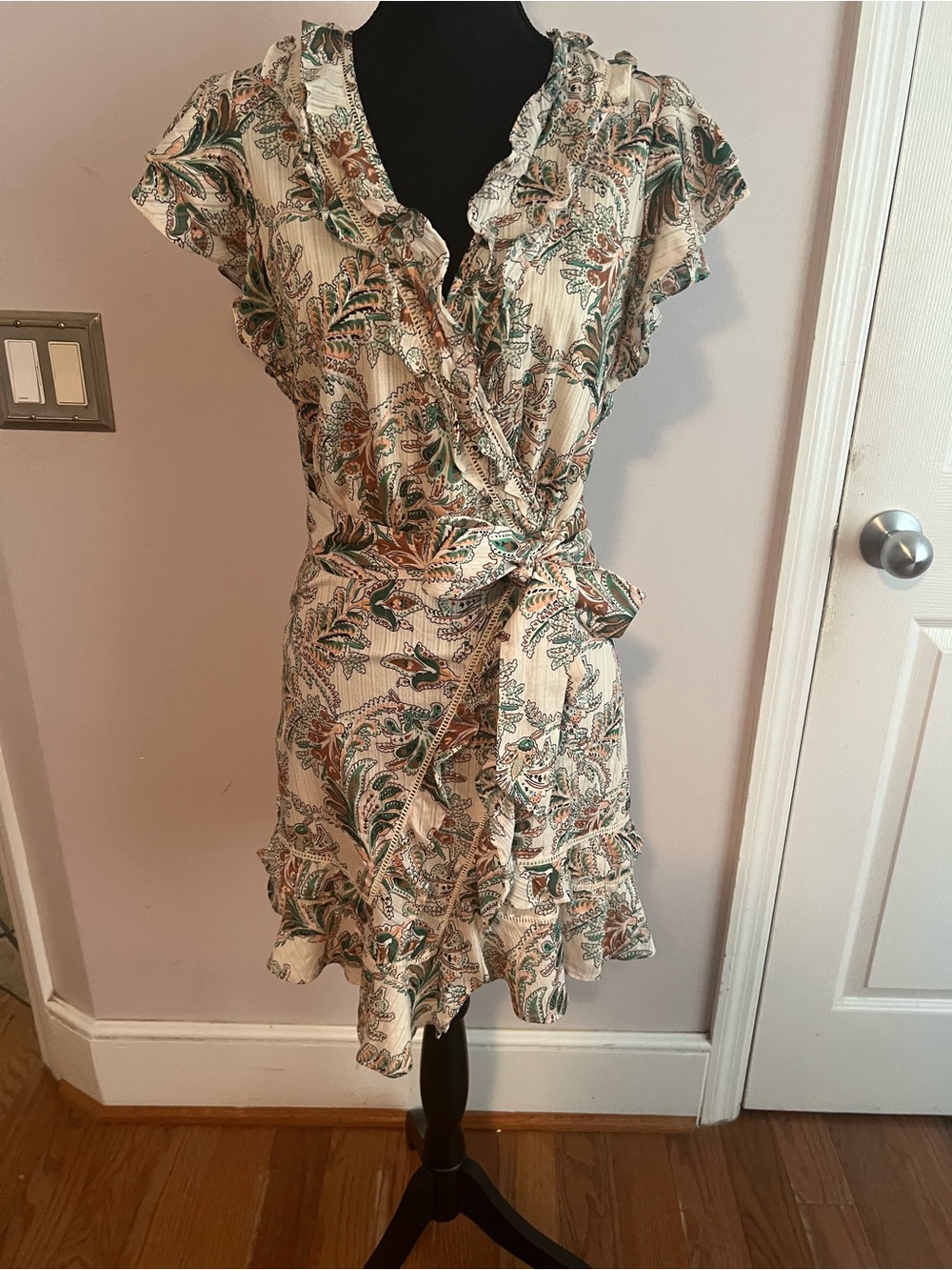 Veronica Beard Itzel Belted Floral Wrap Mini Dress in the colorway Size 4
